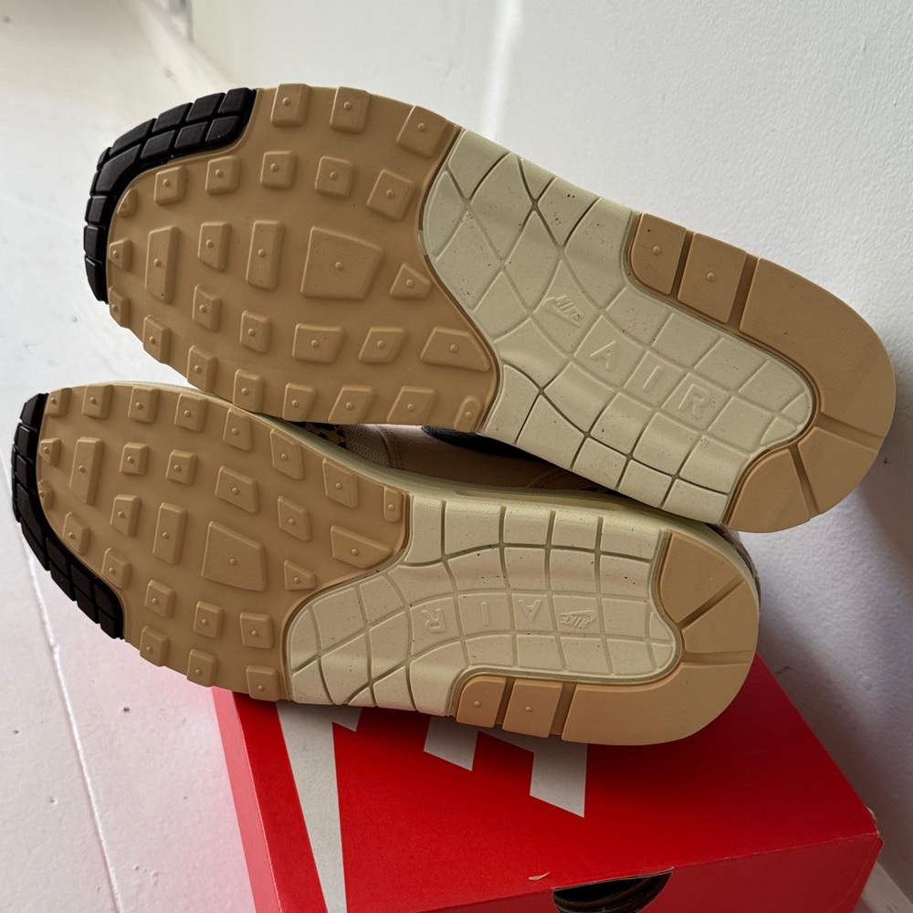 Nike Air Max Tan and Black Leopard Sneakers - Picture 5 of 5